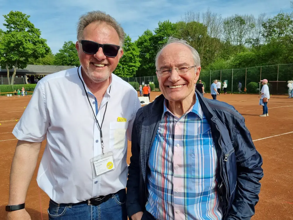 1. Vorsitzender Volker Wanduch (l.) und Ehrenpräsident Frank Nordmann