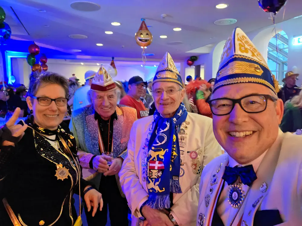 v.l.: Grit Andersen, Gerd Butter, Frank Nordmann, Thomas Ziesmer v.l.: Grit Andersen, Gerd Butter, Frank Nordmann, Thomas Ziesmer