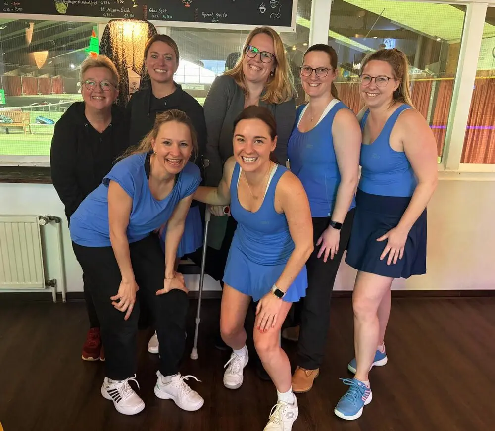 Damen 30 gewinnen beim Saisonfinale Damen 30 gewinnen beim Saisonfinale