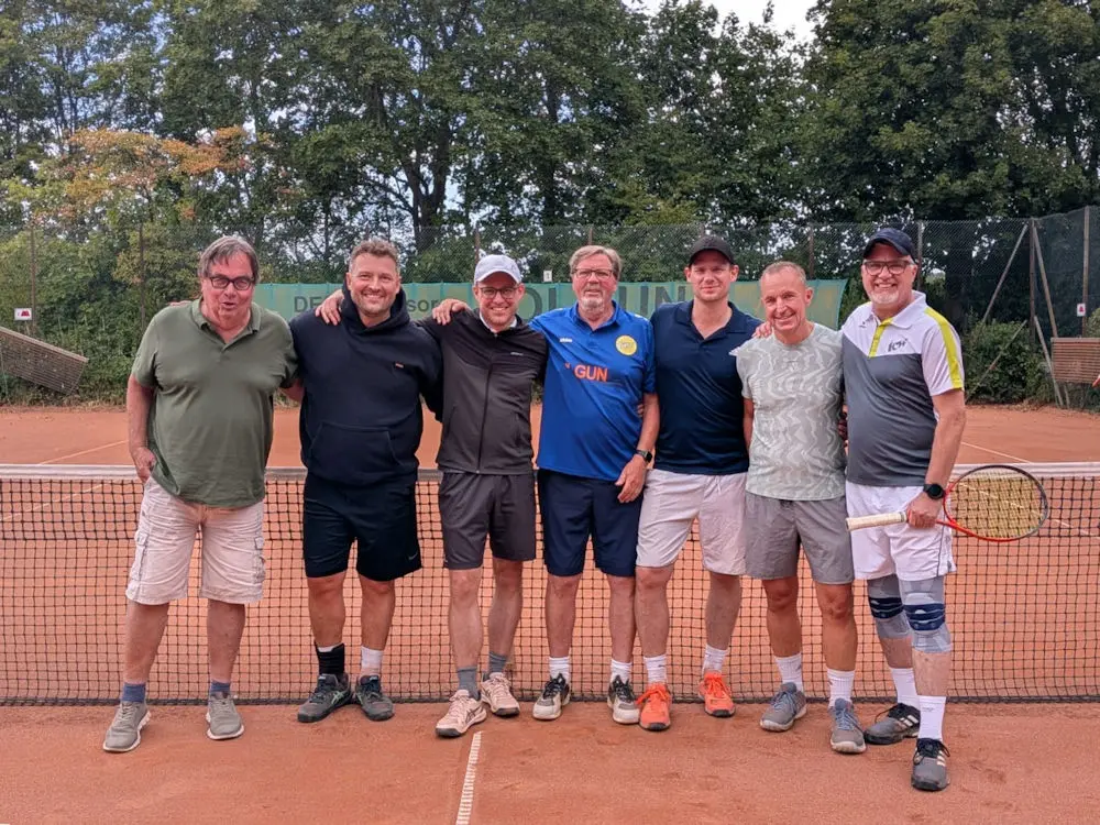 Herren 40 fahren Sieg beim Saisonfinale ein Herren 40 fahren Sieg beim Saisonfinale ein